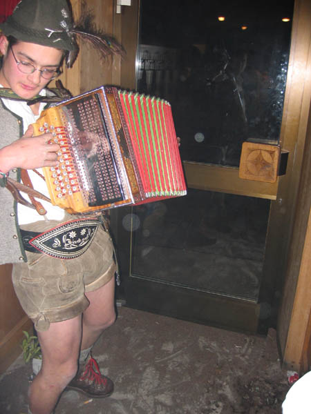 lederhosnball0033