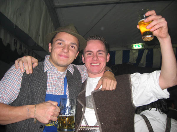 lederhosnball0035