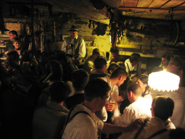 lederhosnball0060