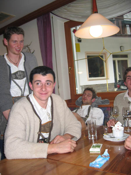 lederhosnball0102
