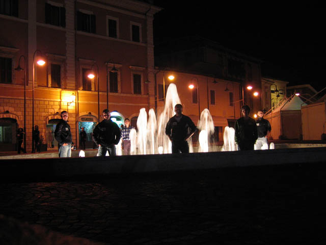 2005.03.27-00.03.33