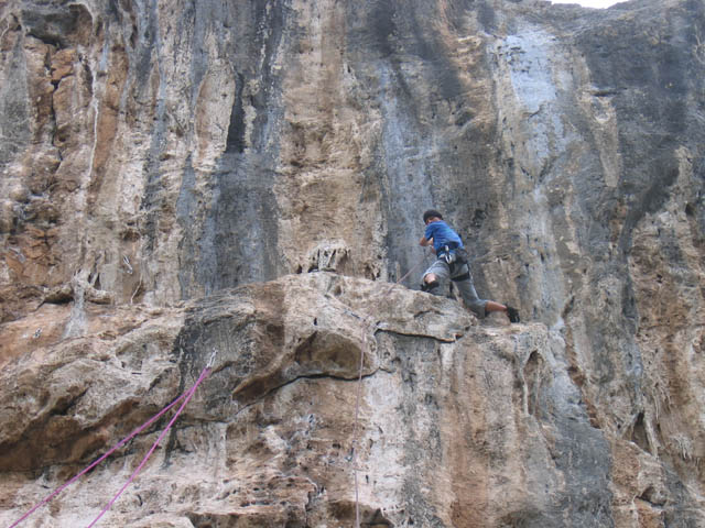2005.03.27-12.49.05