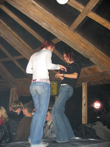 2004.11.28-01.03.48